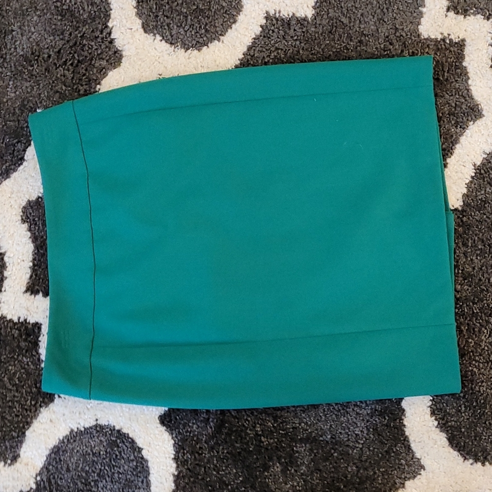 Anne Klein sz 4 Green skirt WSK125